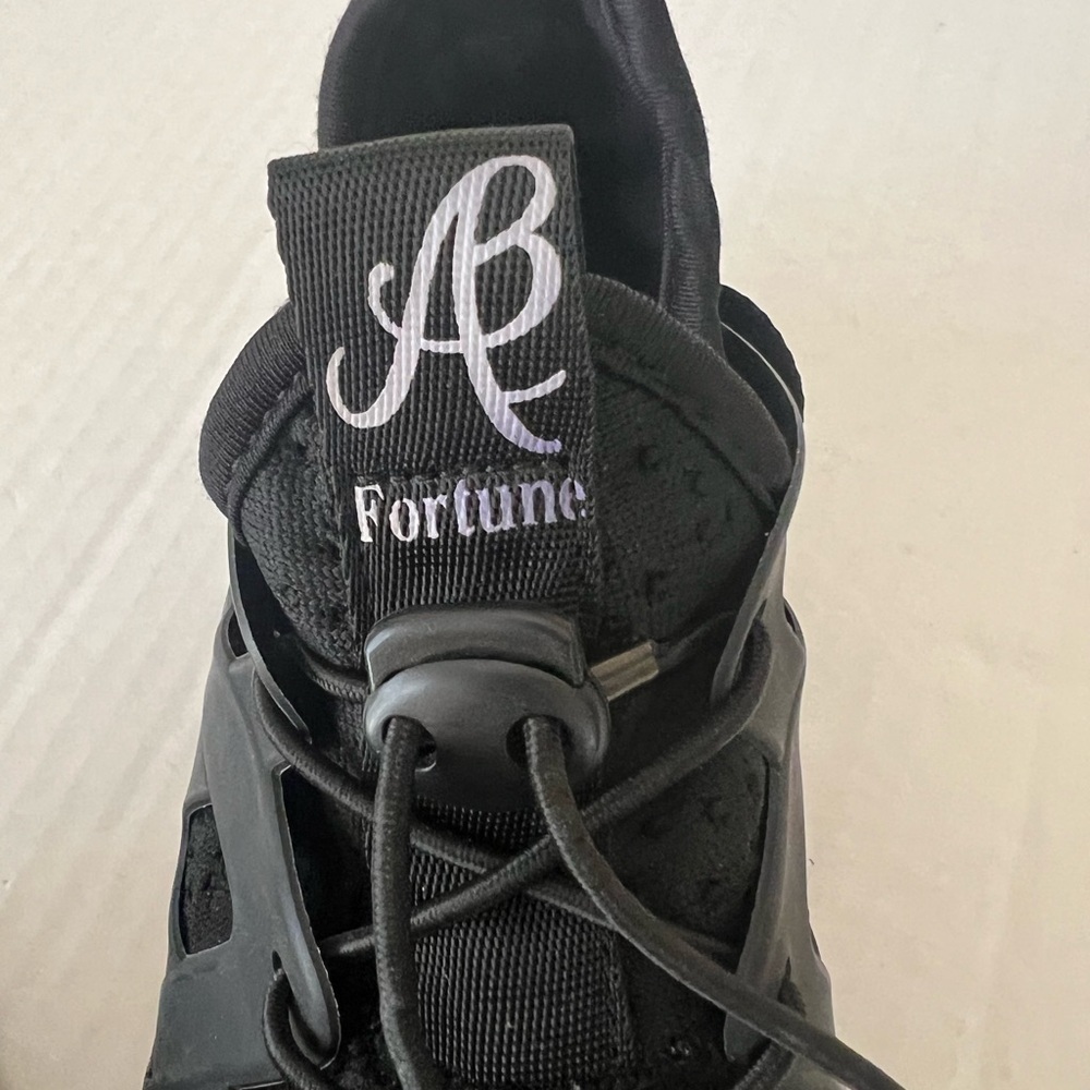 AB FORTUNE RUNNING SHOES. BLACK. SIZE 41. WHICH BELIEVE IS US SIZE 8-1/2 - Picture 2 of 7